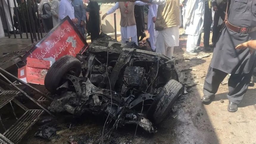 باكستان.. انفجار لغم أرضي يستهدف مجموعة من الدبلوماسيين