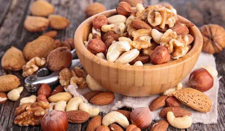 الامارات | أفضل المكسرات لخسارة الوزن