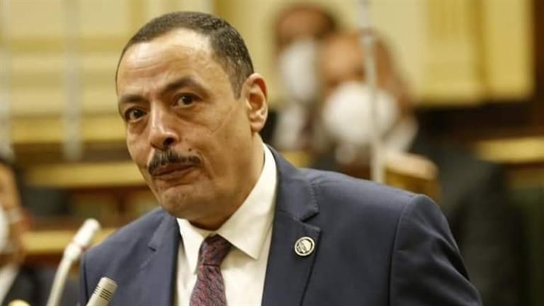 تعادل وجبة إفطار.. سؤال برلماني بشأن زيادة حصة المعلم 50 جنيهًا فقط