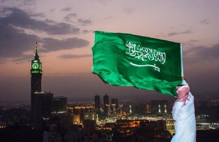 الخليج اليوم .. بزشكيان يهنئ السعودية بمناسبة اليوم الوطني الـ94