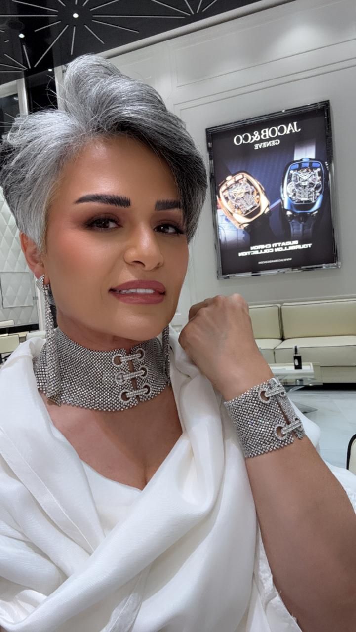 على خطى “رونالدو".."أبو العلا" تتألق فى ساعات ومجوهرات Jacob&Co