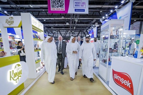 منصور بن محمد يفتتح 3 معارض متخصصة بقطاع الغذاء