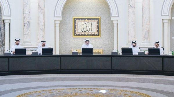 «تنفيذي الشارقة» يعتمد خطة لمحطات شحن المركبات الكهربائية