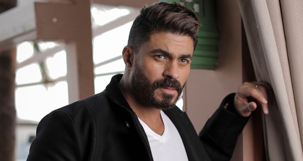 خالد سليم يعتذر لزوجته.. ما السبب؟