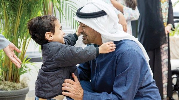 رئيس الدولة: رعاية أبناء الوطن في أي مكان أولويتنا القصوى