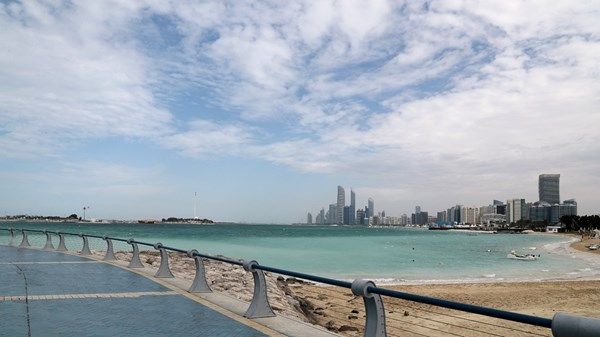 طقس صحو مع سحب قد تكون ركامية غدا