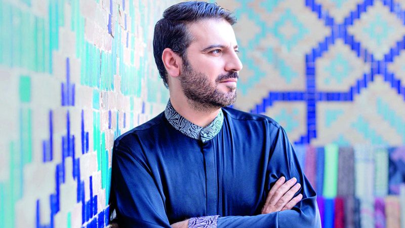 الامارات | سامي يوسف يغني لـ «المحبة والنور».. في صحراء مليحة