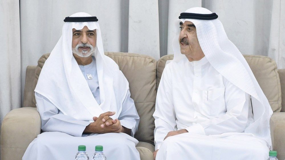 حاكم الشارقة والشيوخ يعزون حاكم أم القيوين في وفاة عبدالله المعلا