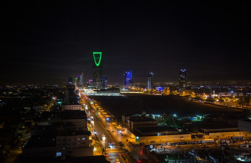 الخليج اليوم .. السعودية تسجل رقما اقتصاديا هو الأول منذ نوفمبر 2020