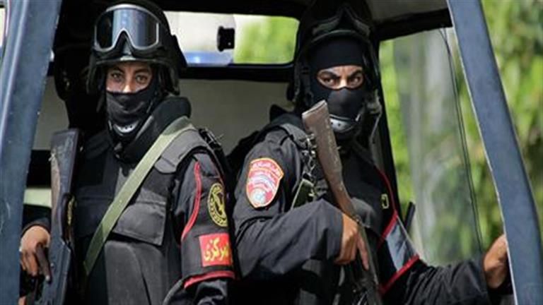 ضبط 15 تاجر سلاح خلال مداهمات أمنية في 5 محافظات