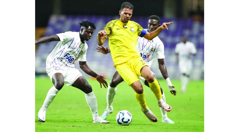 الامارات | نادي كلباء يعتمد مكافآت اللاعبين استعداداً للموسم الجديد