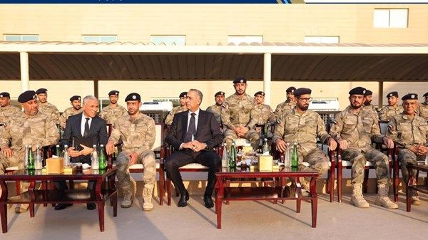 شرطة أبوظبي تُطلع وفد الأمن الوطني المغربي على إنجازات مسيرتها التطويرية