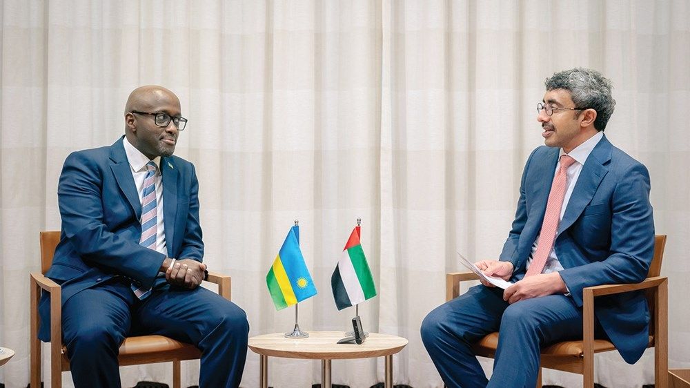 عبدالله بن زايد: دعم الأمن والاستقرار والازدهار لليمن وشعبه الشقيق