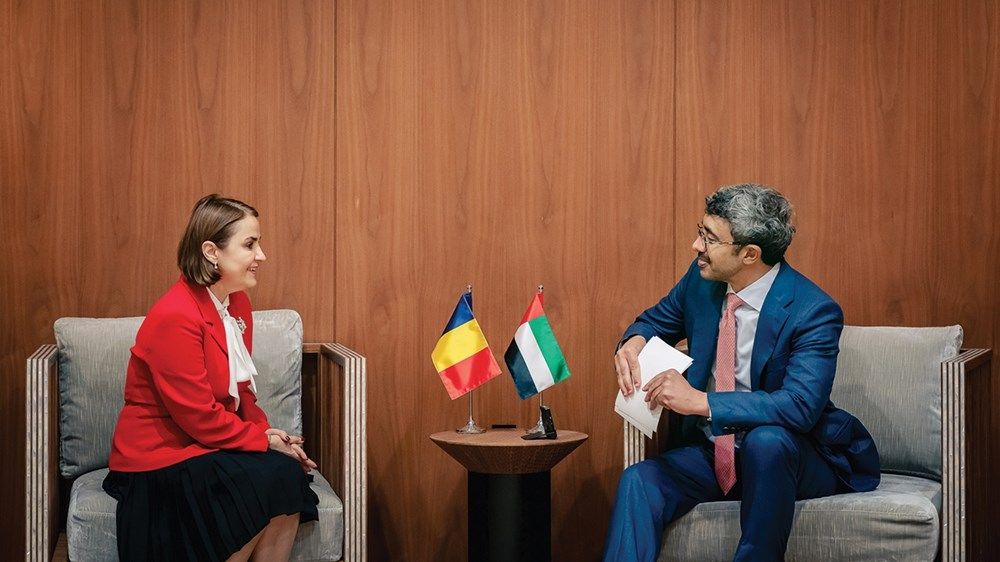 عبدالله بن زايد: دعم الأمن والاستقرار والازدهار لليمن وشعبه الشقيق