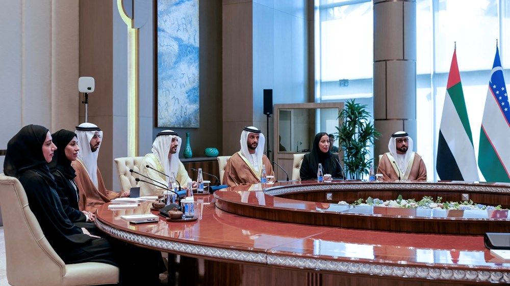 حمدان بن محمد يلتقي مساعد رئيس جمهورية أوزبكستان