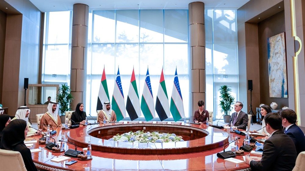 حمدان بن محمد يلتقي مساعد رئيس جمهورية أوزبكستان