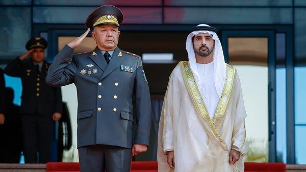 حمدان بن محمد يختتم زيارة رسمية لأوزبكستان