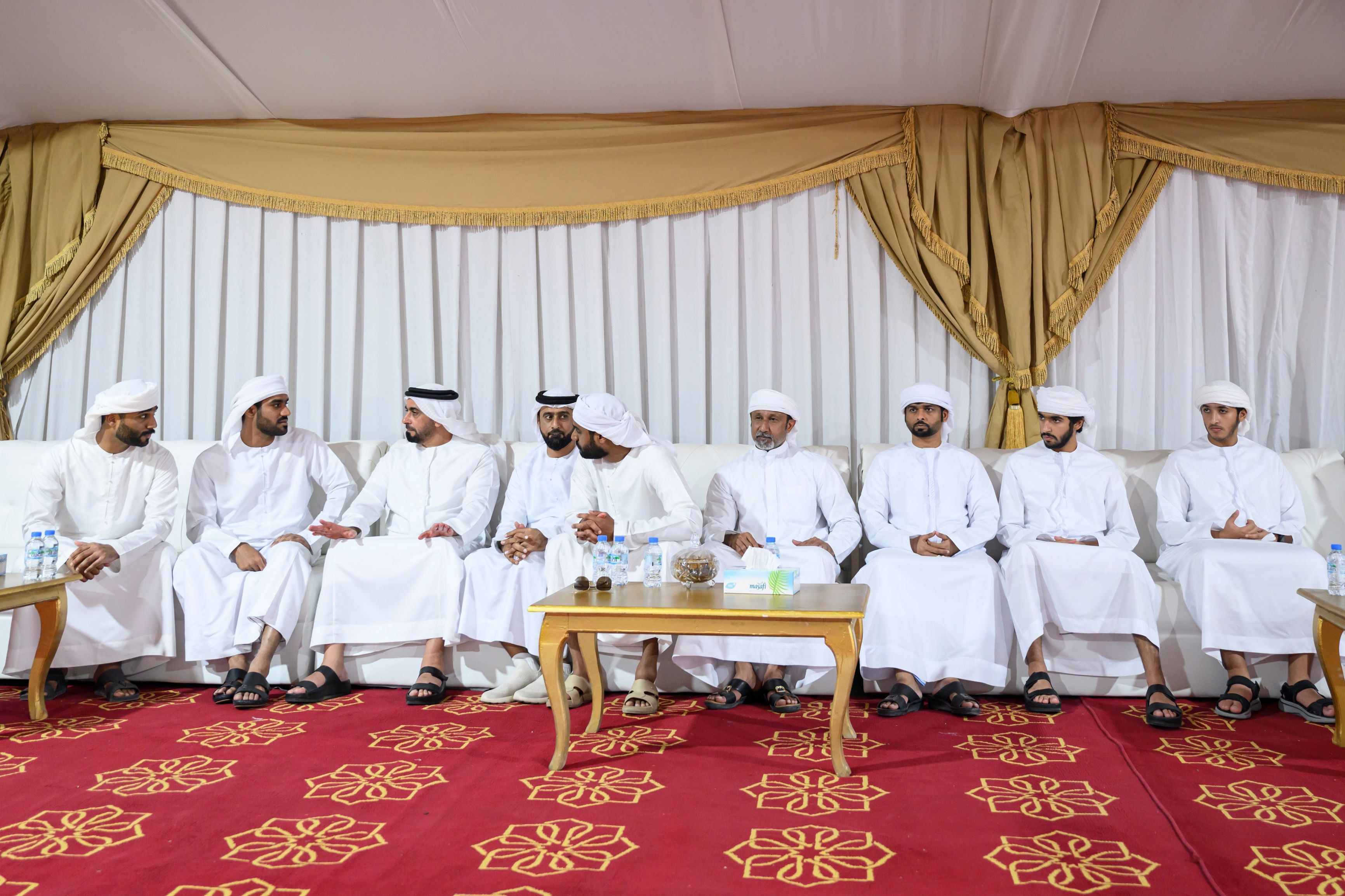 الامارات | سيف بن زايد يقدم واجب العزاء في شهداء الوطن