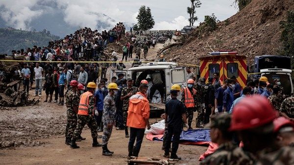 نيبال تغلق المدارس مع زيادة عدد قتلى الأمطار الغزيرة