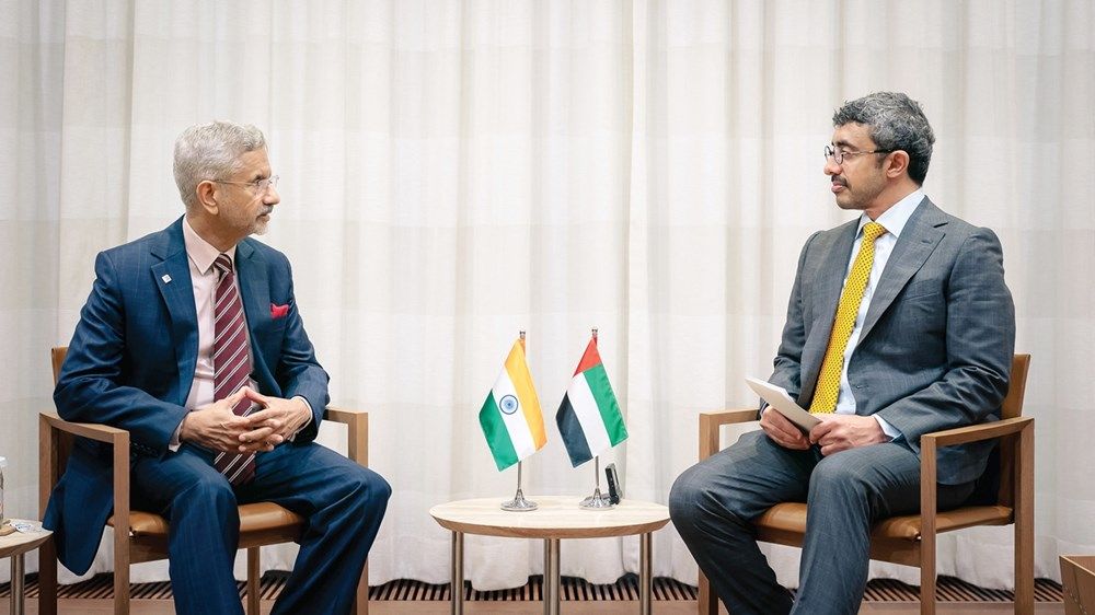 عبدالله بن زايد: حريصون على توسيع دائرة شراكاتنا العالمية