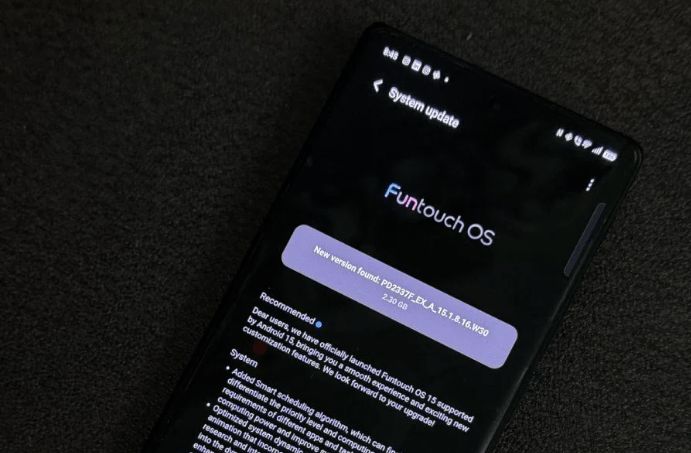 تكنولوجيا: هواتف Vivo تتلقى الإصدار الثابت من تحديث Android 15 قبل Google Pixel 9