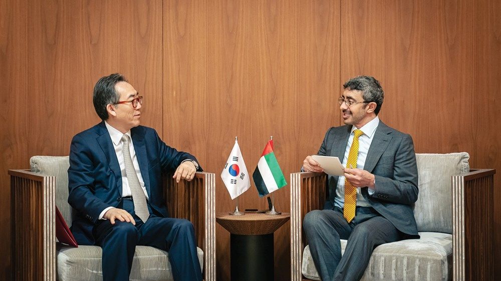 عبدالله بن زايد: حريصون على توسيع دائرة شراكاتنا العالمية