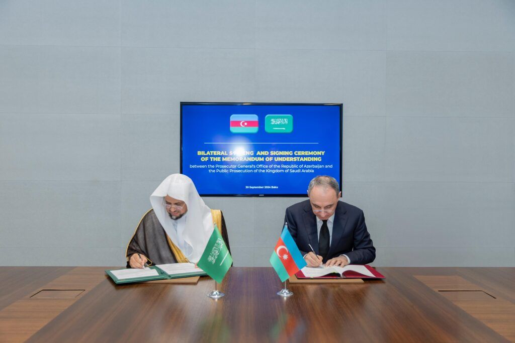 السعودية | النائب العام يلتقي بنظيره الأذربيجاني في باكو ويوقعان مذكرة تفاهم