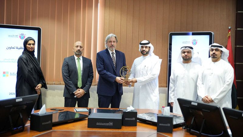 الامارات | شراكة بين «محمد بن راشد للإسكان» و«مايكروسوفت» لتعزيز التحول الرقمي