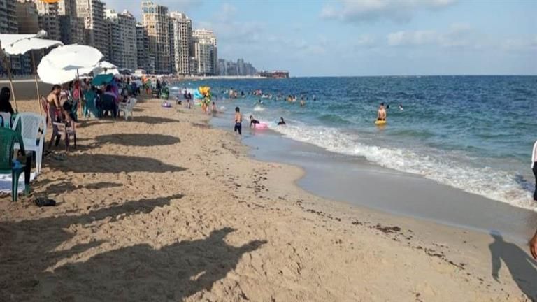 أمواج بارتفاع 4 أمتار.. الأرصاد تعلن تفاصيل طقس الاثنين بدرجات الحرارة