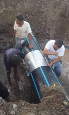 مؤسسة المياه بعدن تعلن الانتهاء من أعمال اصلاح كسر بخط المياه القادم من بئر احمد