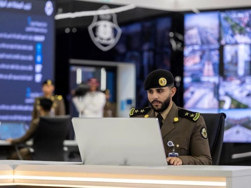 وزير الداخلية يدشن عدد من الخدمات الإلكترونية عبر "‎أبشر".. اعرفها