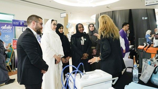 مستشفى الكويت بالشارقة يستعرض جهود تصفير البيروقراطية