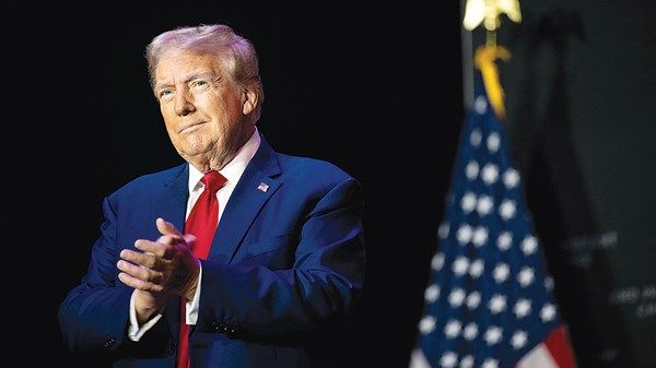 ترامب يصعد لهجته ضد المهاجرين وينتقد هاريس