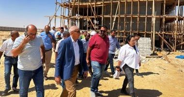نائب رئيس "هيئة المجتمعات العمرانية" يتفقد عددا من مشروعات البنية التحتية