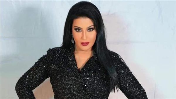 "فخورة إنه جرئ" .. سمية الخشاب تفتح النار على منتقدي " أوراق التاروت "