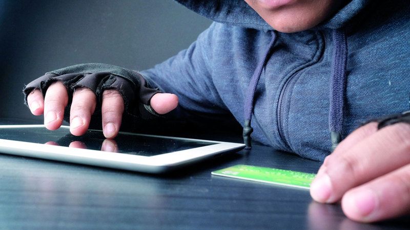 الامارات | واجهات مستنسخة من مواقع خدمية تخترق البيانات البنكية لمتعاملين        