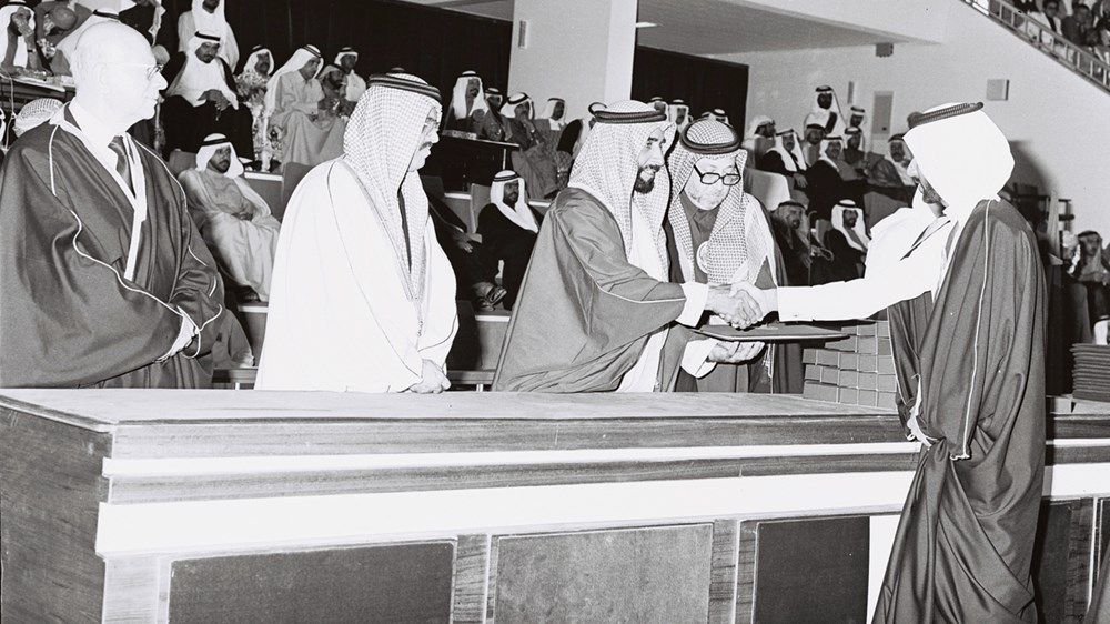 رئيس الدولة: التعليم عماد التنمية وروح التقدم وأساس البناء