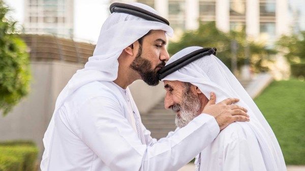 الإمارات تشارك العالم الاحتفاء باليوم العالمي للمسنين