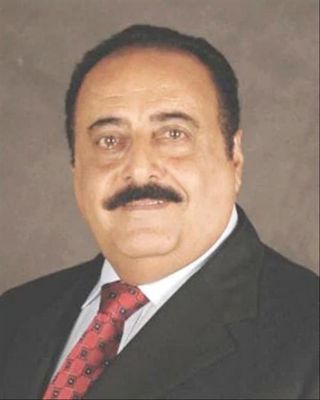 مكتب وزير الخارجية يوقف عضو مجلس الرئاسة اليمني عن العمل ؟