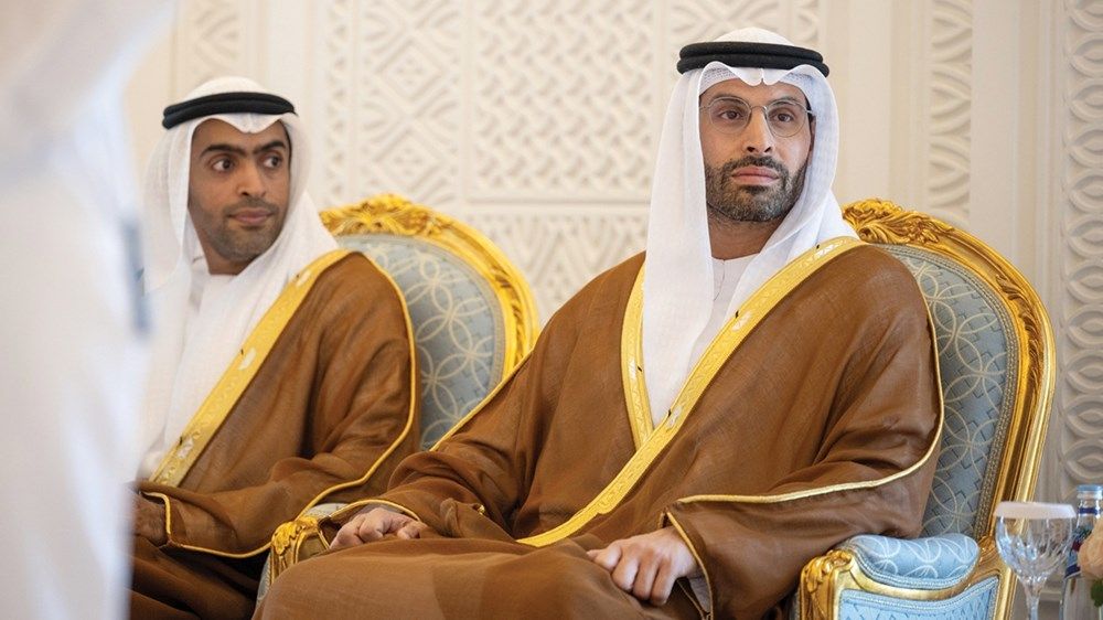 أمير قطر وولي عهد أبوظبي يبحثان سُبل تعزيز التعاون المشترك