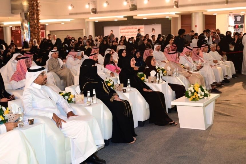 صور.. تكريم 1000 معلم ومعلمة ضمن مبادرة "كلنا نقدرك"