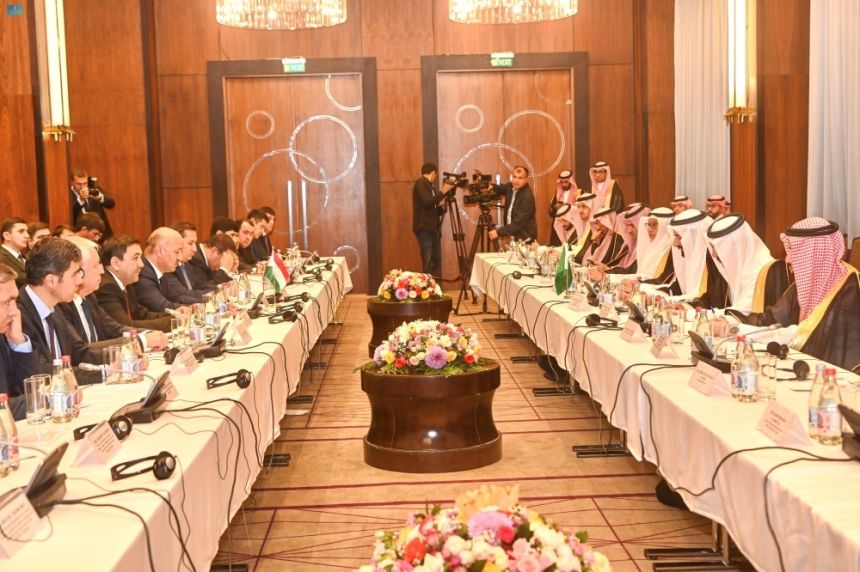 إثراء تجربة ضيوف الرحمن.. تفاصيل زيارة وزير الحج لطاجيكستان وتركمانستان