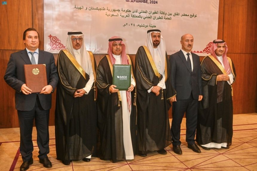 إثراء تجربة ضيوف الرحمن.. تفاصيل زيارة وزير الحج لطاجيكستان وتركمانستان