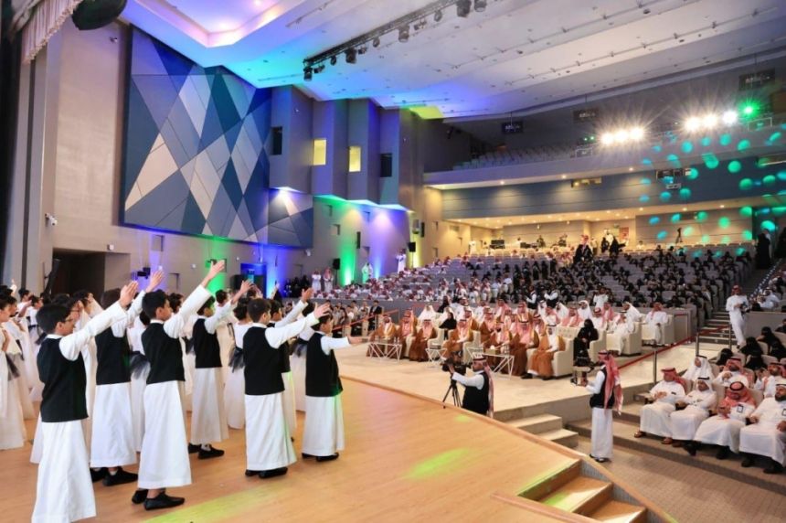 وزير التعليم: أثر المعلمين والمعلمات رحلة ممتدة في الوطن