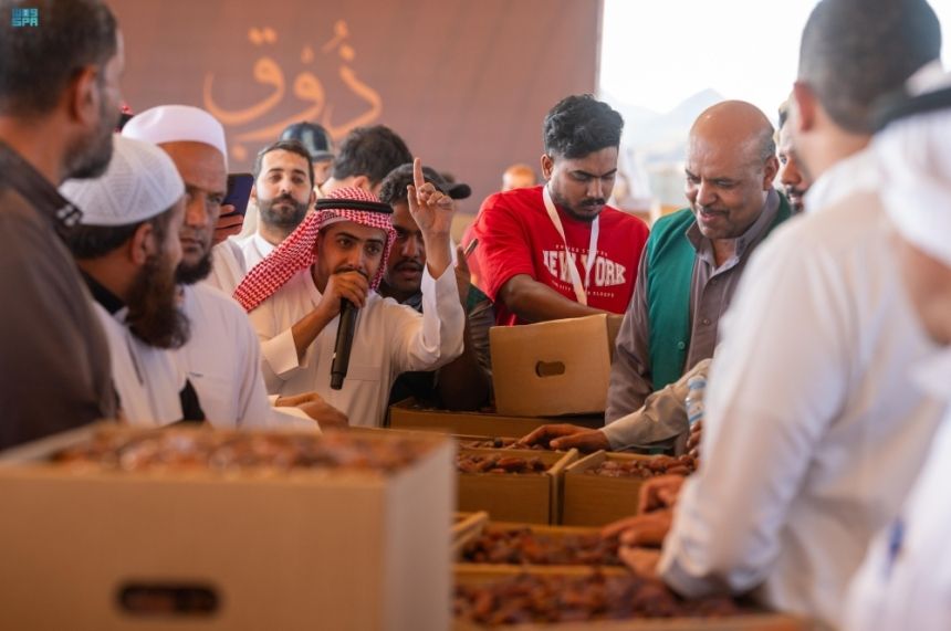 مزاد تمور العُلا.. تقنيات إلكترونية للارتقاء بمستويات الجودة والتسويق