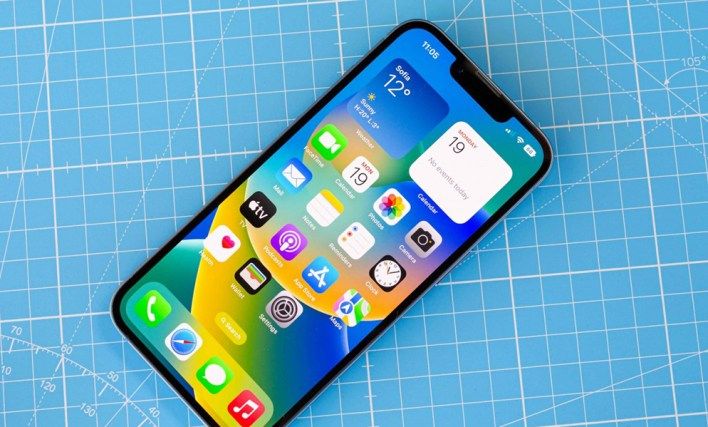 تكنولوجيا: تفاصيل مواصفات الشاشة والكاميرة والرقاقة في هاتف iPhone SE 4 المرتقب