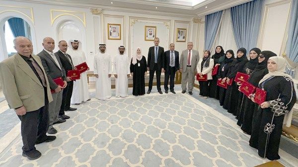 «سالم بن حم الثقافي» يُكرِّم المعلمين