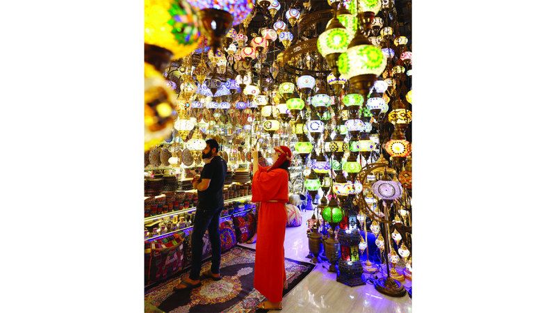 الامارات | موزاييك من النور والجمال في دبي