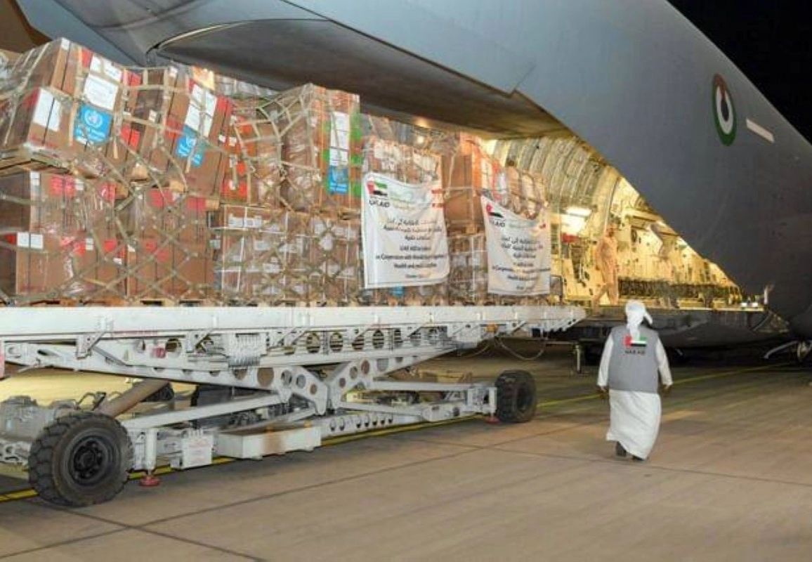 الخليج اليوم .. الإمارات ترسل 6 طائرات إمدادات طبية وغذائية وإغاثية إلى لبنان