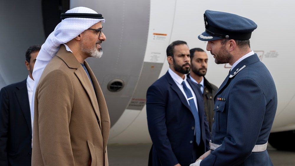 ولي عهد أبوظبي يصل إلى أوسلو في زيارة رسمية لمملكة النرويج